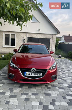 Хэтчбек Mazda 3 2016 в 