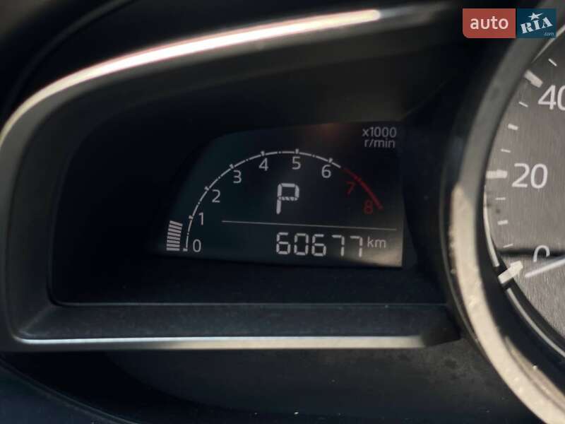 Седан Mazda 3 2017 в Киеве