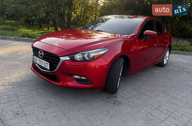 Седан Mazda 3 2018 в Павлограді