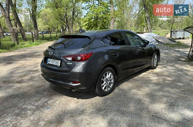 Хетчбек Mazda 3 2017 в 