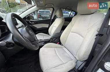 Седан Mazda 3 2015 в 
