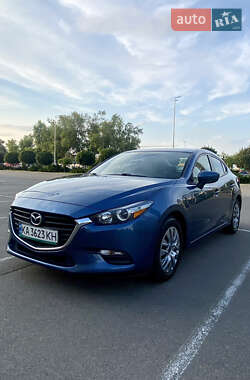 Седан Mazda 3 2017 в Києві