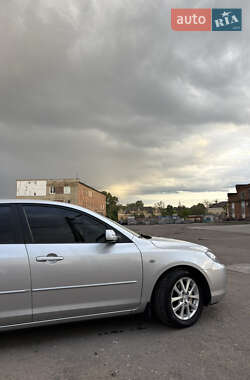 Хэтчбек Mazda 3 2008 в 