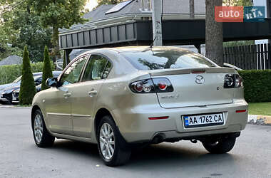 Седан Mazda 3 2007 в 