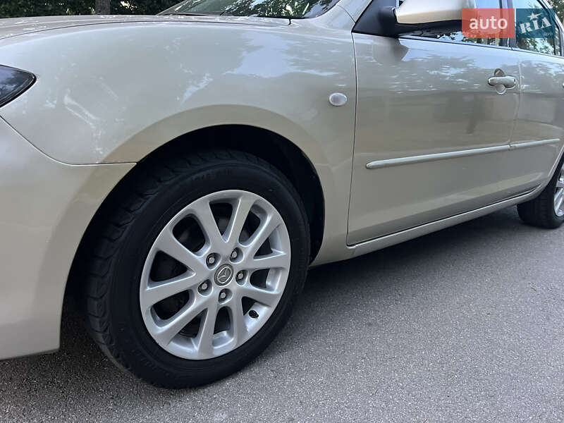 Седан Mazda 3 2007 в Києві