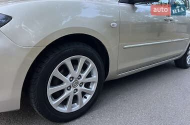 Седан Mazda 3 2007 в 