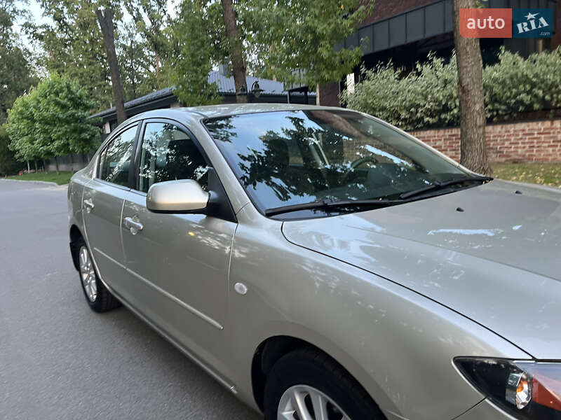 Седан Mazda 3 2007 в Києві