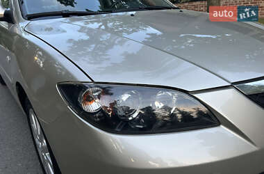 Седан Mazda 3 2007 в 