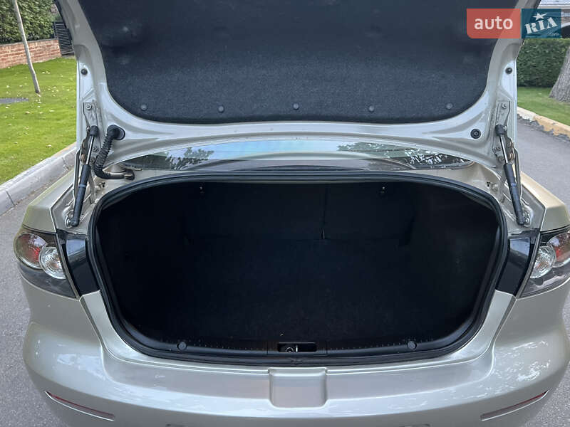Седан Mazda 3 2007 в Києві