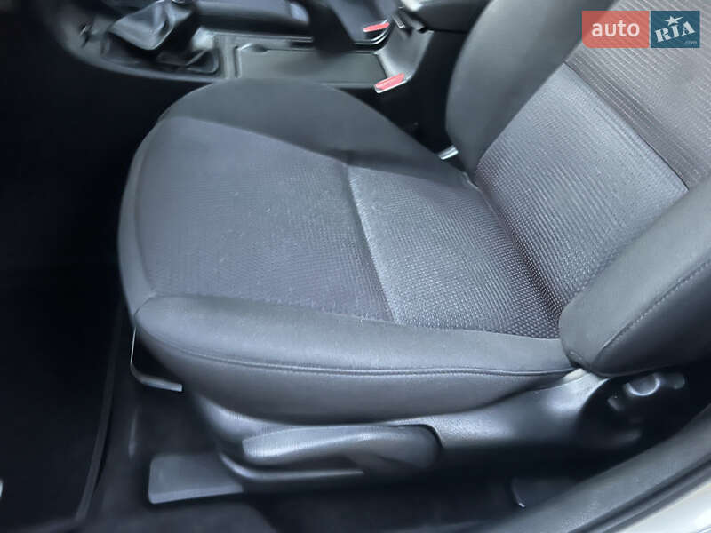 Седан Mazda 3 2007 в Києві