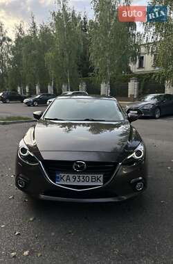 Седан Mazda 3 2015 в Киеве
