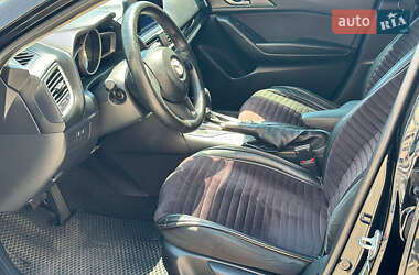 Седан Mazda 3 2014 в 