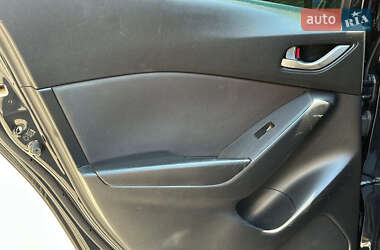 Седан Mazda 3 2014 в 