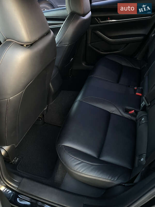 Седан Mazda 3 2021 в Киеве