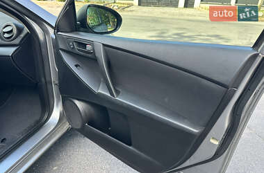 Седан Mazda 3 2010 в 