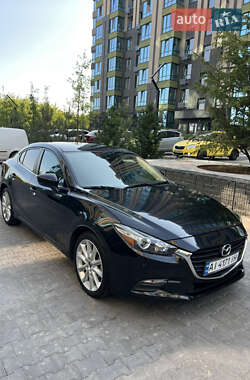 Седан Mazda 3 2017 в Киеве