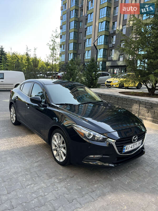 Седан Mazda 3 2017 в 