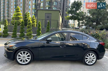 Седан Mazda 3 2017 в 