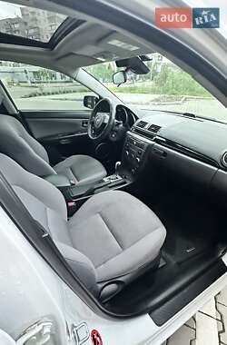 Седан Mazda 3 2007 в 