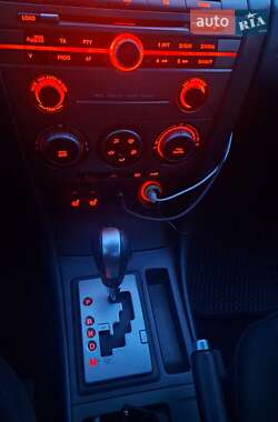 Седан Mazda 3 2007 в Виннице