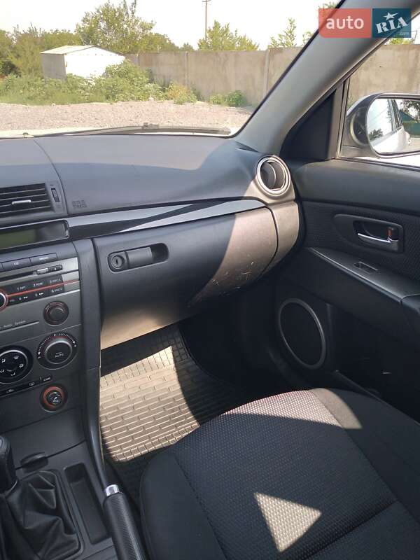 Хетчбек Mazda 3 2007 в Дніпрі