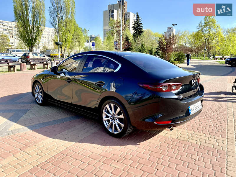 Седан Mazda 3 2021 в Киеве