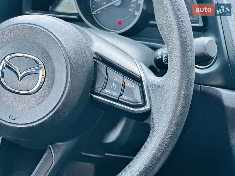 Седан Mazda 3 2016 в Харкові