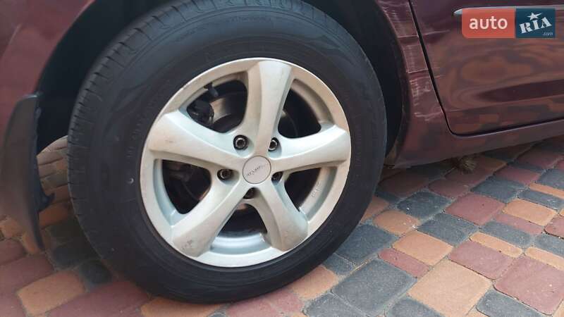 Седан Mazda 3 2007 в Києві