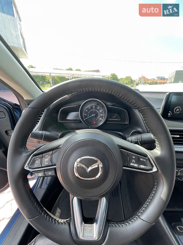 Седан Mazda 3 2017 в Рівному