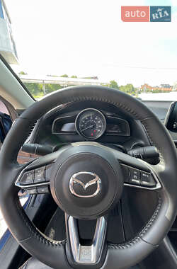 Седан Mazda 3 2017 в 
