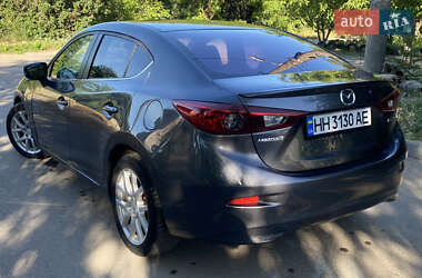 Седан Mazda 3 2013 в 