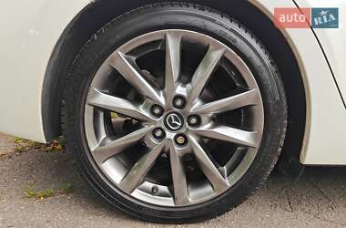 Седан Mazda 3 2018 в 