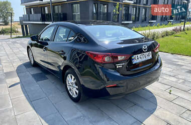 Седан Mazda 3 2015 в 