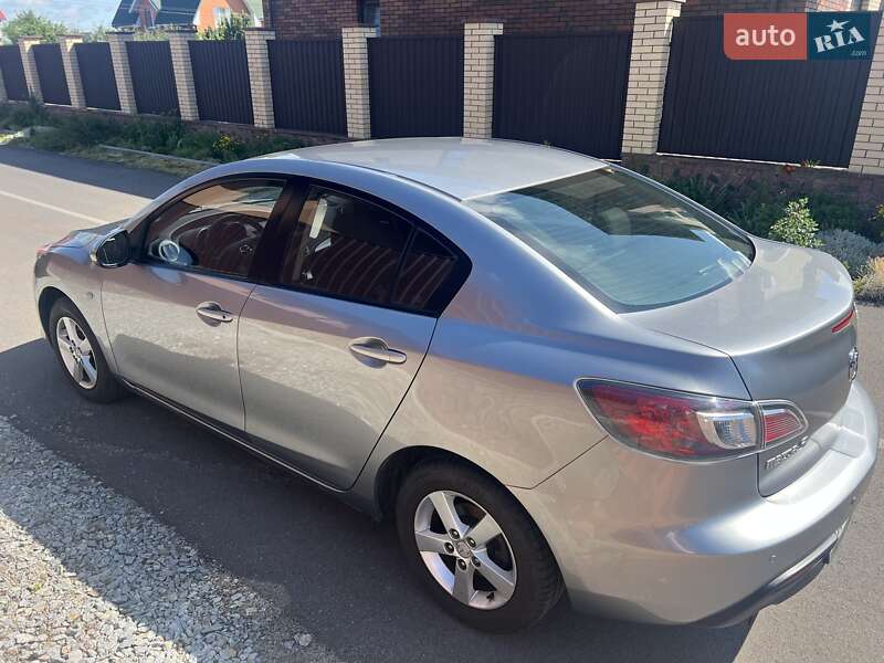 Седан Mazda 3 2010 в Житомирі