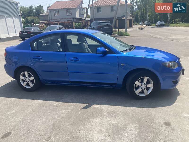 Седан Mazda 3 2004 в Запорожье
