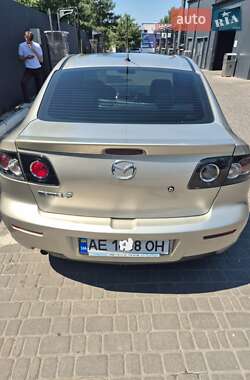 Седан Mazda 3 2006 в 