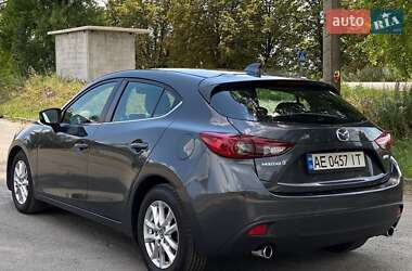 Хэтчбек Mazda 3 2015 в 