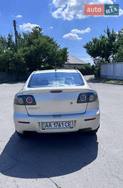 Седан Mazda 3 2006 в 