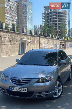 Седан Mazda 3 2005 в 