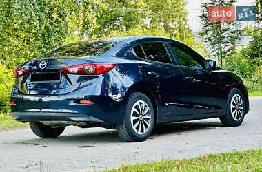 Седан Mazda 3 2016 в 