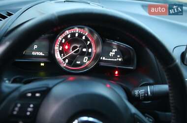 Седан Mazda 3 2013 в 