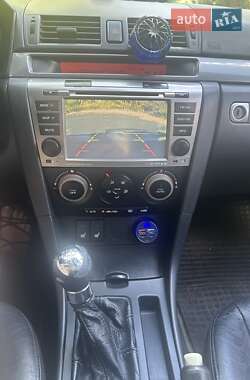 Хэтчбек Mazda 3 2005 в 