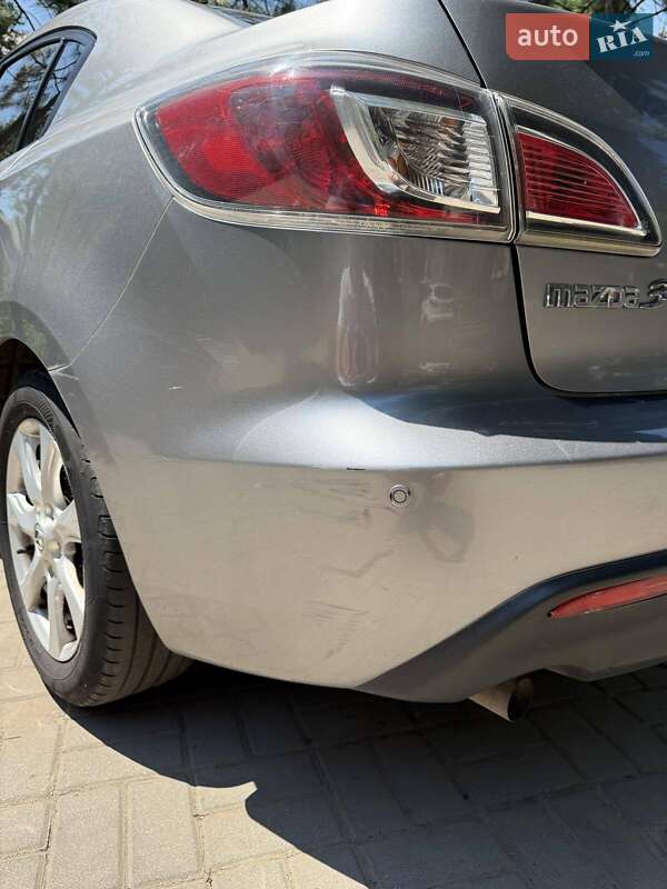 Седан Mazda 3 2011 в Запорожье