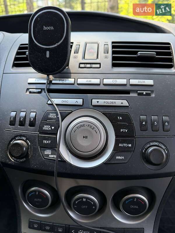 Седан Mazda 3 2011 в Запорожье