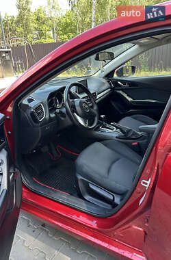 Седан Mazda 3 2015 в 
