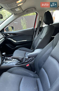Седан Mazda 3 2015 в 