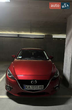 Седан Mazda 3 2015 в 