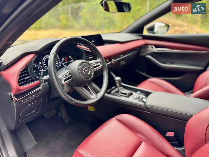 Хэтчбек Mazda 3 2021 в Киеве