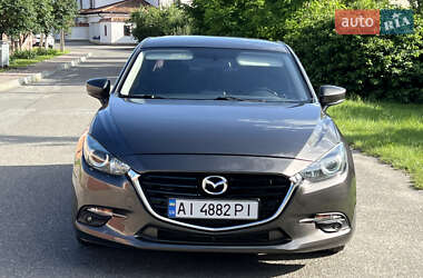 Седан Mazda 3 2017 в 