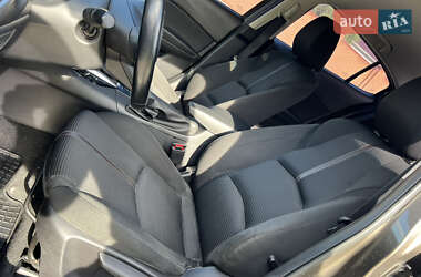 Седан Mazda 3 2017 в 